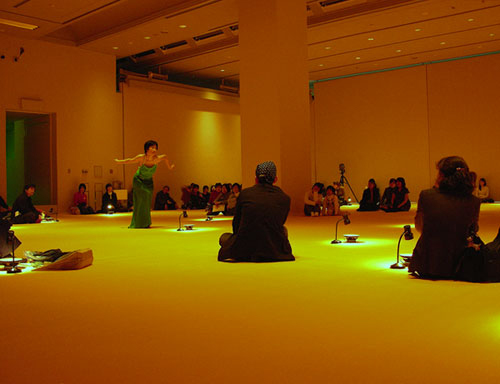 オープニング・パフォーマンス＜凍熱＞